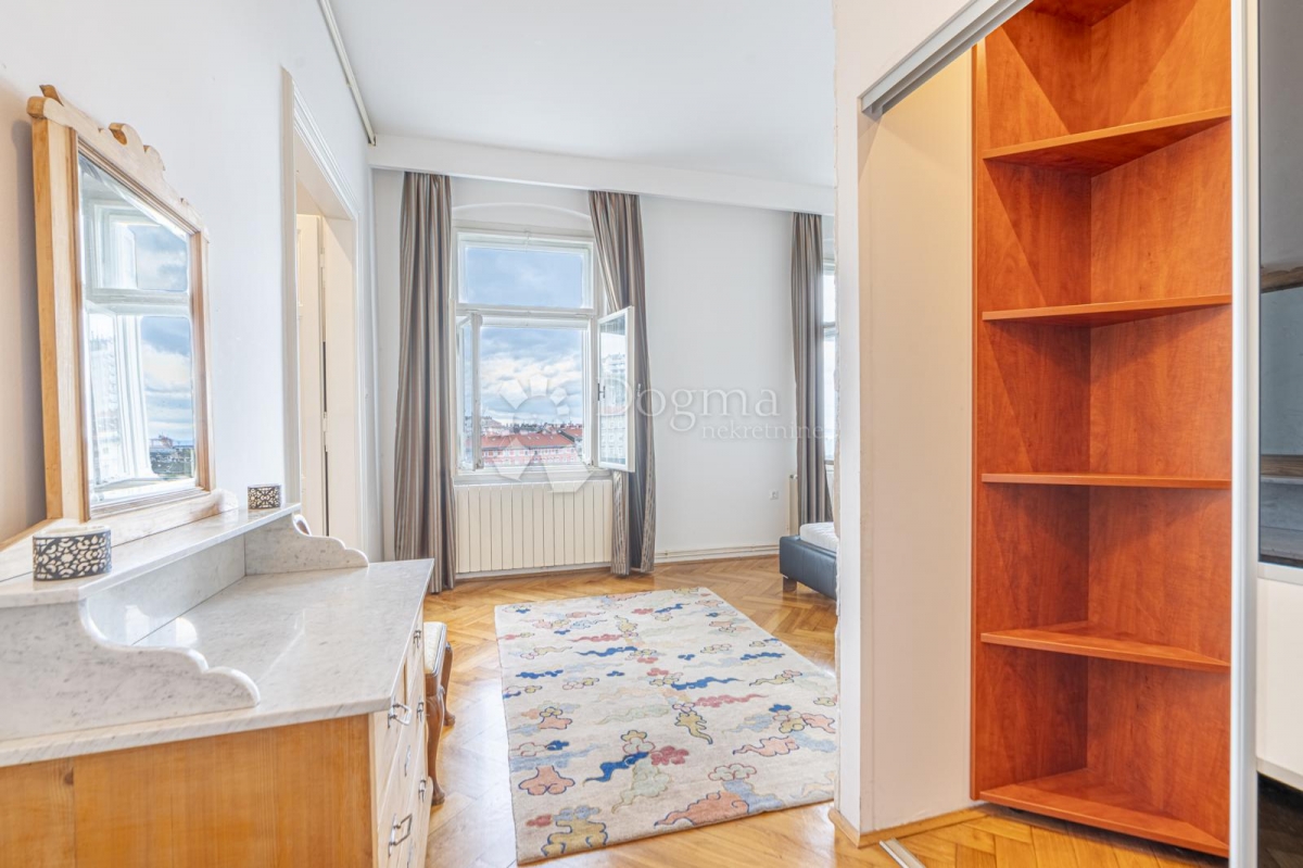 Flat Centar, Rijeka, 140m2