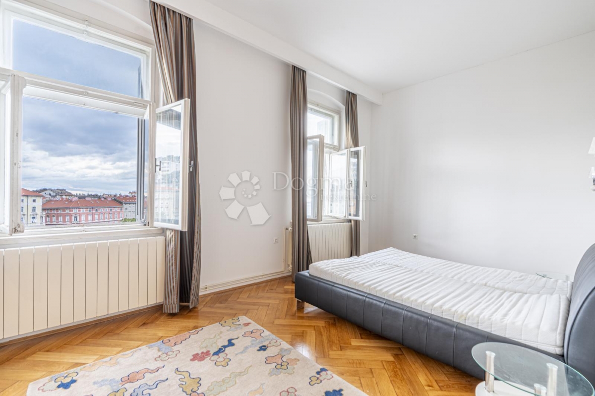 Flat Centar, Rijeka, 140m2