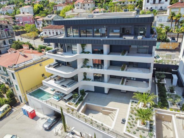 OPATIJA, ZENTRUM – exklusives Studio-Apartment von 55 m2 in einem luxuriösen Neubau, Wellness, Aussi