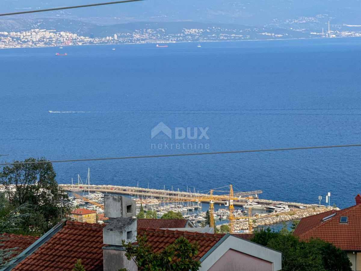 OPATIJA, IČIĆI – larger apartment in a private house with a superb sea view, terrace, close to the s