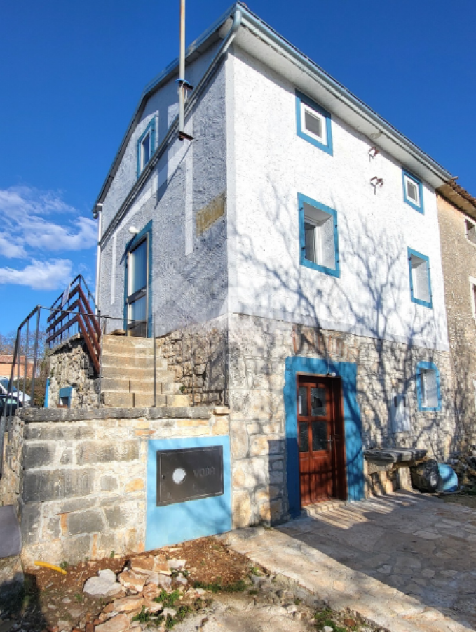 ISTRIA, VIŠNJAN - Nice stone house with a view of the sea