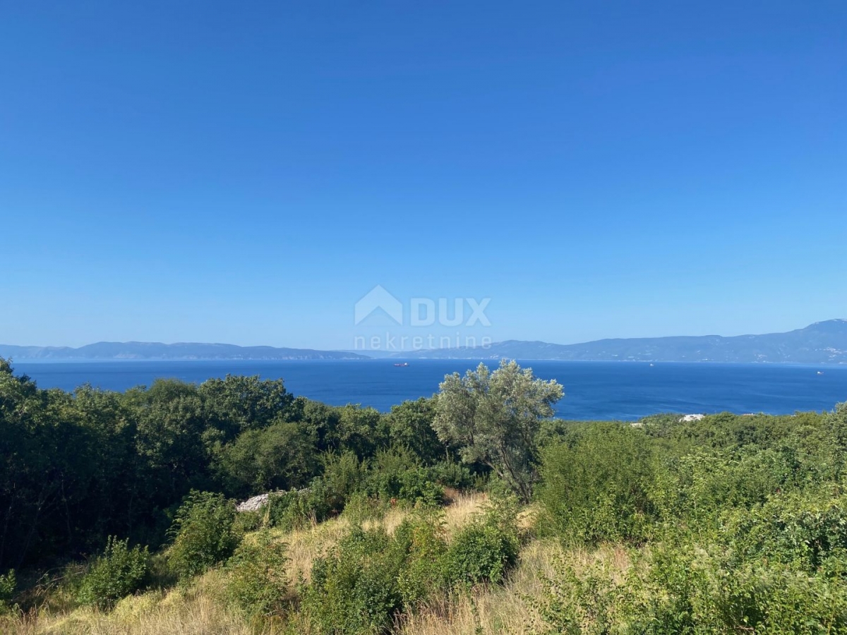 RIJEKA, KOSTRENA - Baugrundstück mit Meerblick 1.651 m2 für ein Wohnhaus - Wohnungen / Apartments / 