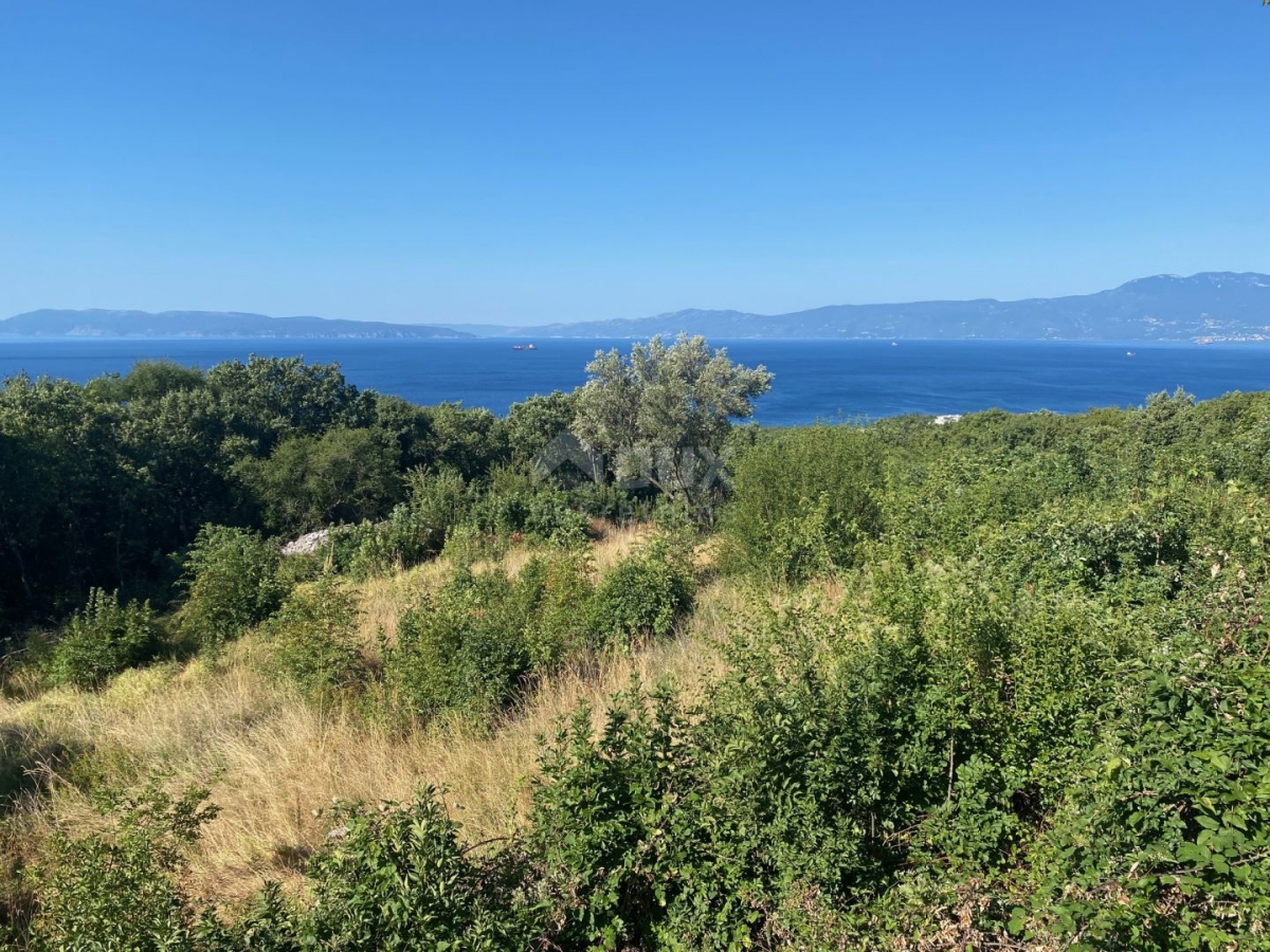 RIJEKA, KOSTRENA - Baugrundstück mit Meerblick 1.651 m2 für ein Wohnhaus - Wohnungen / Apartments / 