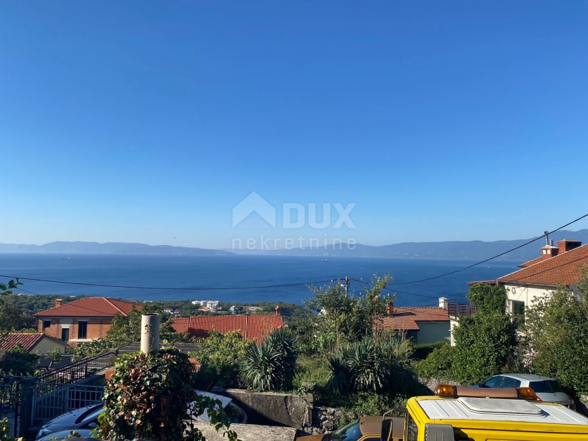 RIJEKA, KOSTRENA - Baugrundstück 1.030 m2 mit Meerblick für ein Wohnhaus - Wohnungen / Apartments / 