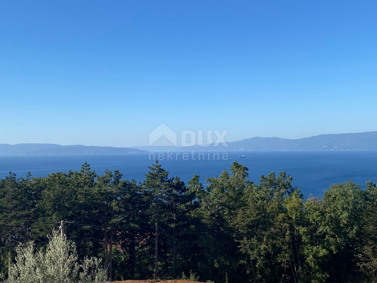 RIJEKA, KOSTRENA - Baugrundstück 1.030 m2 mit Meerblick für ein Wohnhaus - Wohnungen / Apartments / 