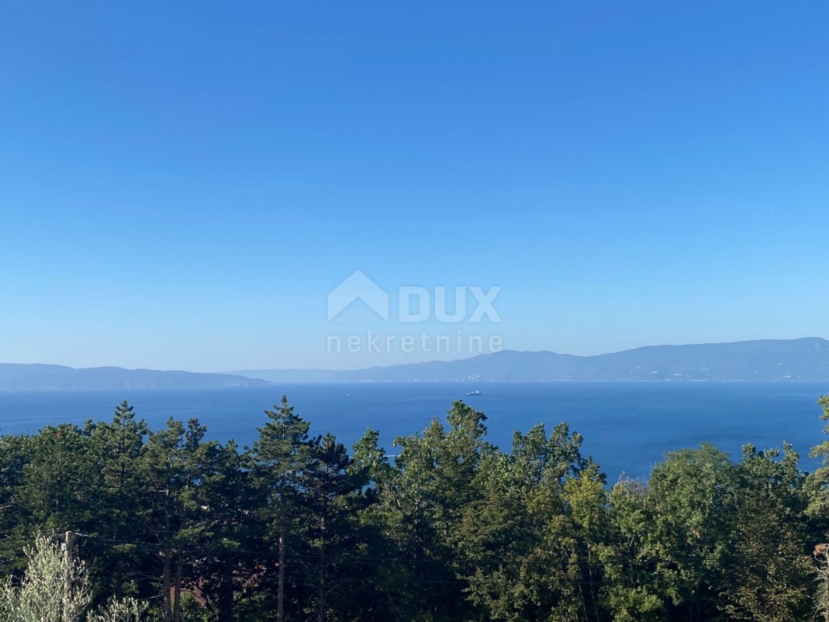 RIJEKA, KOSTRENA - Baugrundstück 1.030 m2 mit Meerblick für ein Wohnhaus - Wohnungen / Apartments / 