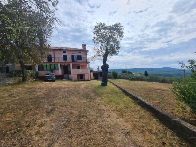 House Family house with sea view, Barban!