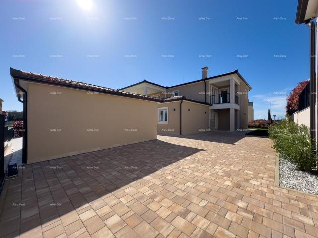 Haus Verkauf einer wunderschönen Villa mit Pool im mediterranen Stil, Umag