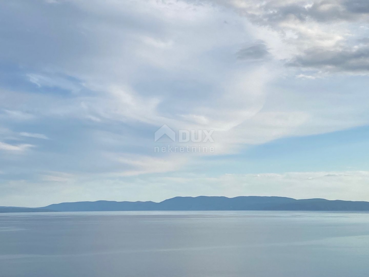 RIJEKA, KOSTRENA - land 2,106 m2 with sea view - only 230 meters from the sea! OPPORTUNITY!