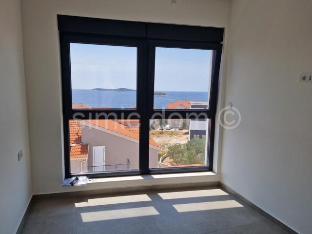 Penthouse apartman sa vrhunskim pogledom, Rogoznica