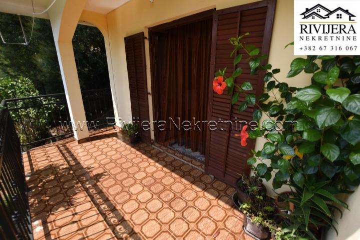 Two-story house in excellent condition, Zelenika, Herceg Novi