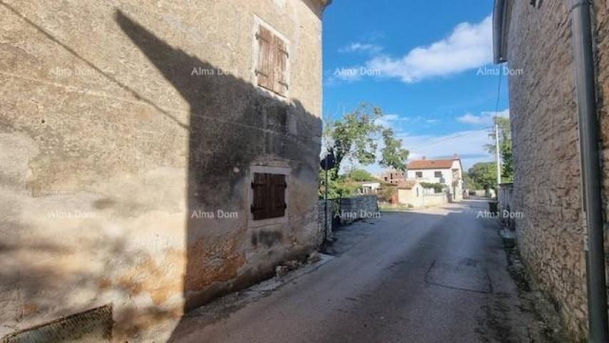 House Istrian house for sale for renovation, Krnica