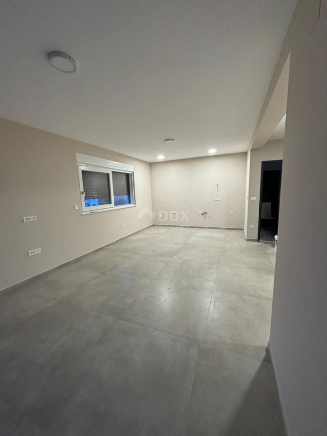 ZADAR, PRIVLAKA - Modern apartment 130m from the sea, S3