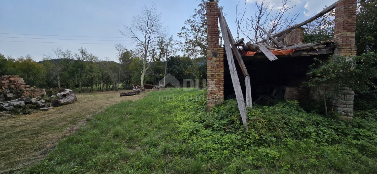 ISTRIA, CEROVLJE - Land with a ruined building