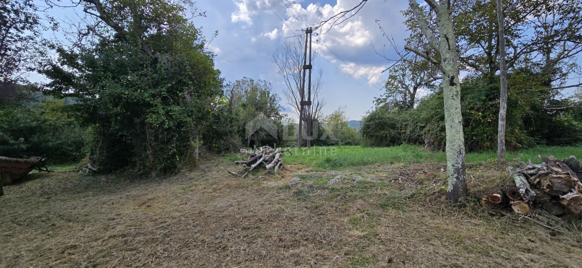 ISTRIA, CEROVLJE - Land with a ruined building