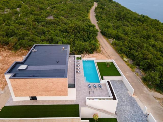 Villa Jadranovo, Crikvenica, 396m2