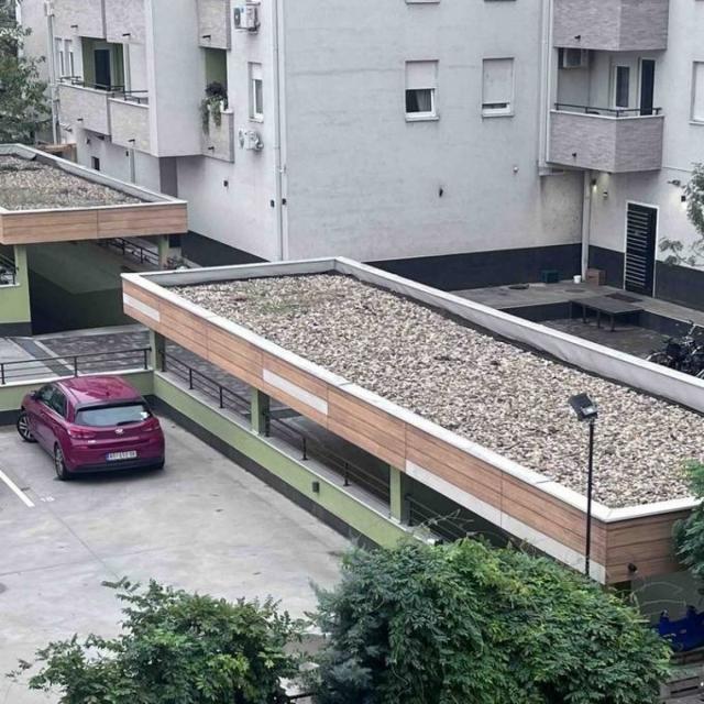 Nova Detelinara - 20m2 - parking mesto