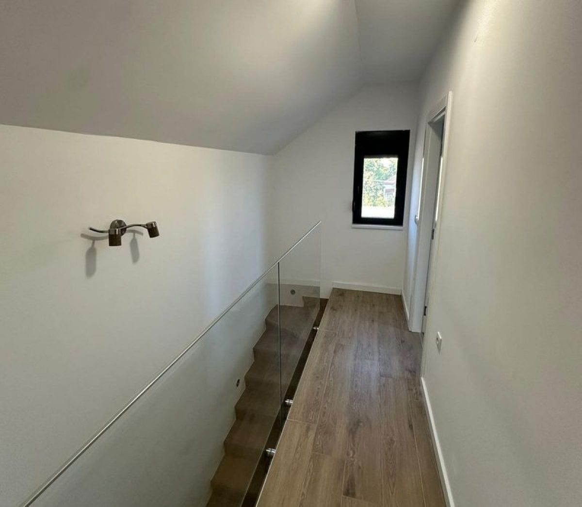 Fenomenalan trosoban duplex na TOP loakciji! 79m2