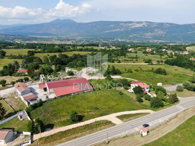 Zemljište Kršan, 2. 457m2