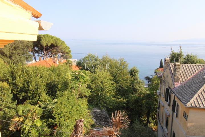 Opatija, Volosko, Wohnung im zweiten Stock in attraktiver Lage mit wunderschönem Blick auf das Meer