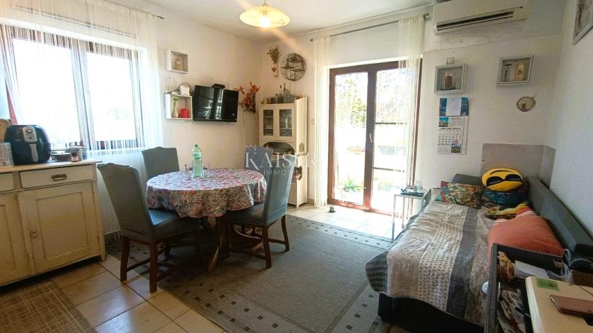 Grad Krk, otok Krk-apartman 51m2 blizu centra