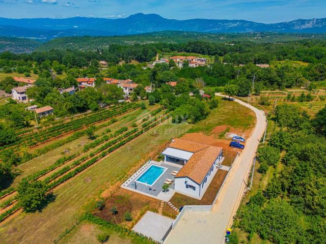 ISTRIA, LABIN - House with swimming pool in a quiet neighborhood