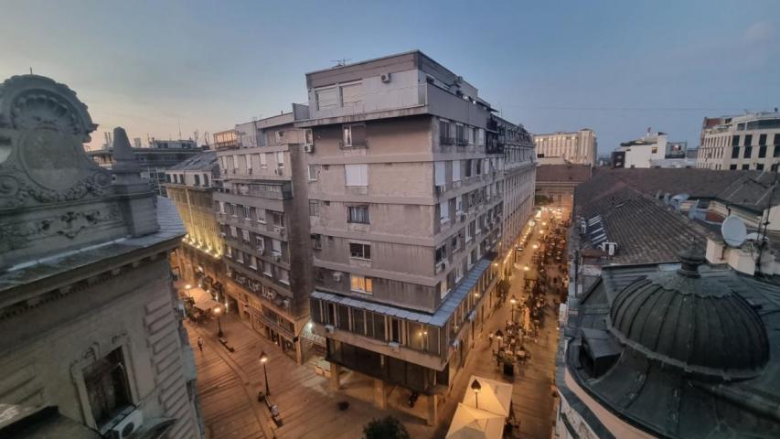 Knez Mihajlova, 60 M2, 2. 0, opremljen