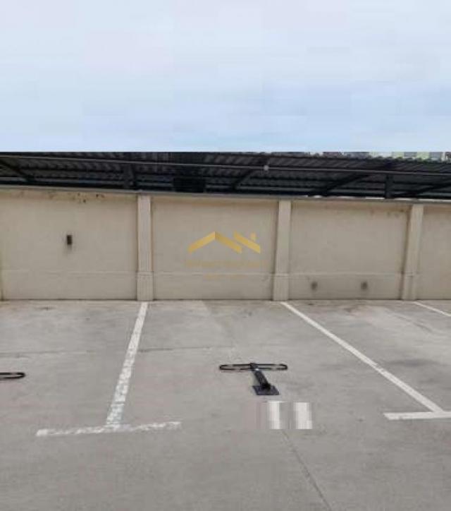 IZDAJE SE ODLIČAN LOKAL OD 52 m2 SA PARKING MESTOM