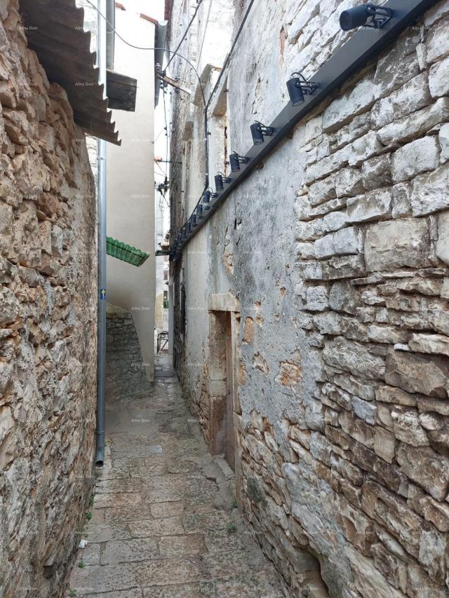 Steinhaus Altes Steinhaus zu verkaufen, Zentrum von Vodnjan in attraktiver Lage