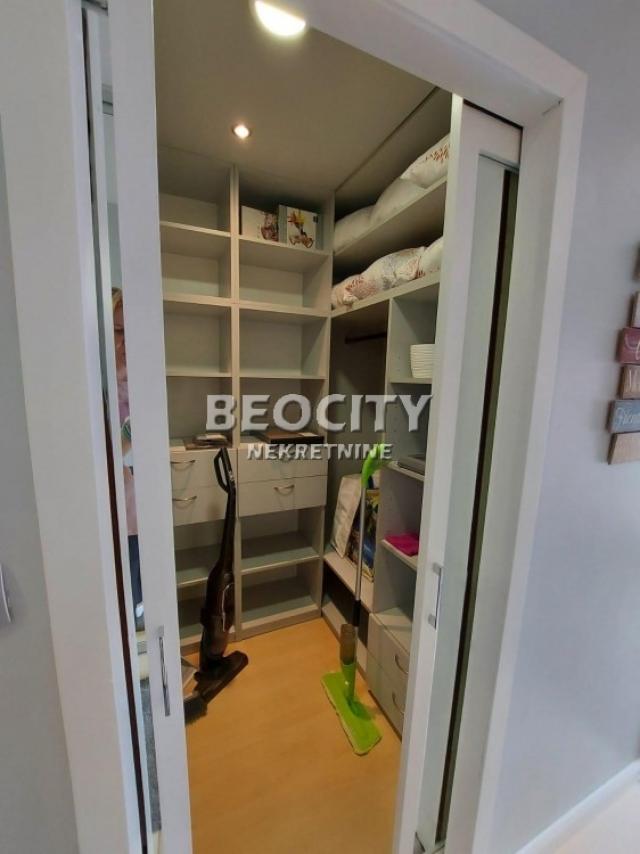 Novi Sad, Centar, Ilije Vucetića, 2. 5, 58m2, 750EUR