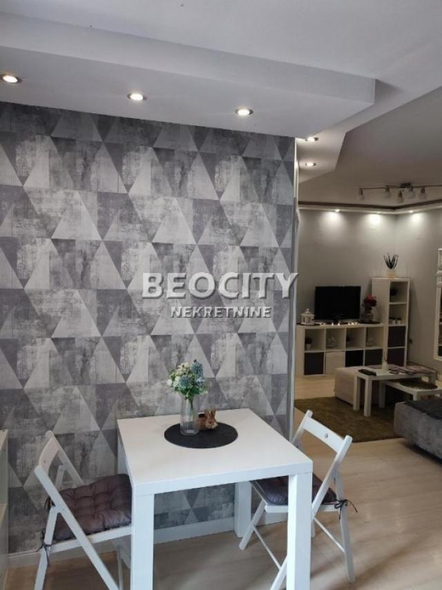 Novi Sad, Centar, Ilije Vucetića, 2. 5, 58m2, 750EUR