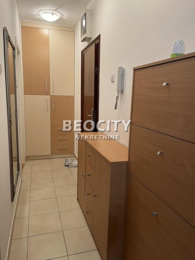 Novi Sad, Bulevar Oslobođenja, Devet Jugovića, 0. 5, 30m2, 400EUR