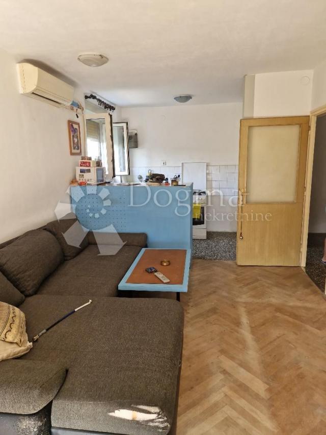 Wohnung Krnjevo, Rijeka, 57m2