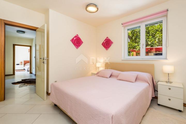 OPATIJA - Penthouse 222m2 in a fantastic location for rent