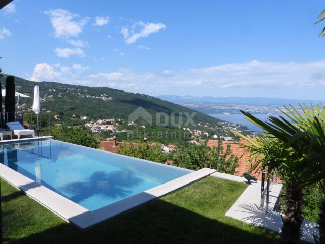 OPATIJA, LOVRAN – luxuriöse Villa mit wunderschönem Blick auf das Meer, einem Swimmingpool und einer