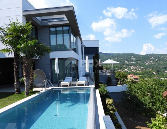 OPATIJA, LOVRAN – luxuriöse Villa mit wunderschönem Blick auf das Meer, einem Swimmingpool und einer