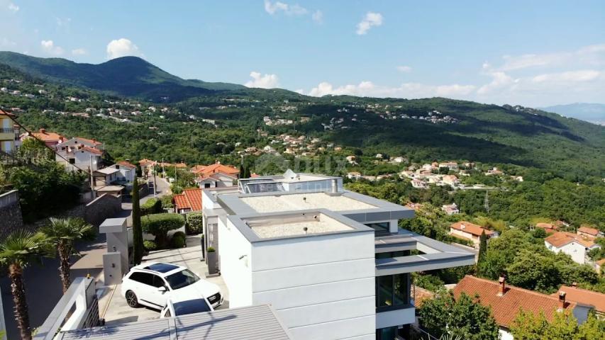 OPATIJA, LOVRAN - luksuzna vila s predivnim pogledom na more, bazenom i okućnicom površine 500m2