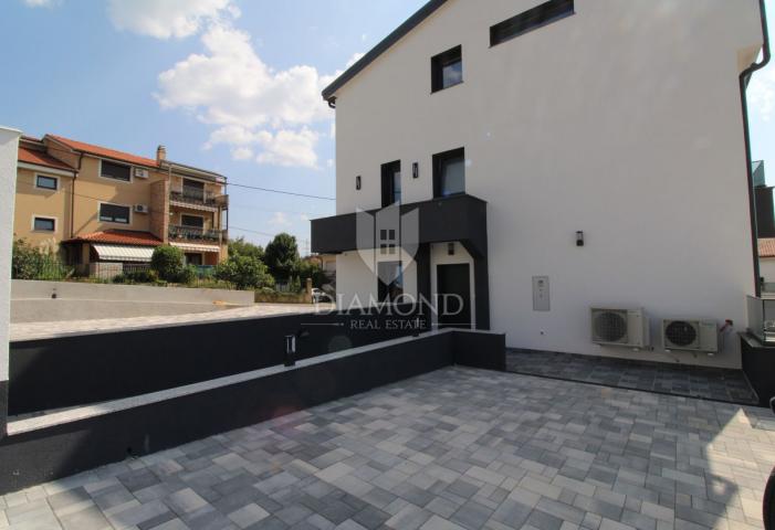 Apartment  Marinići, Viškovo, 131m2