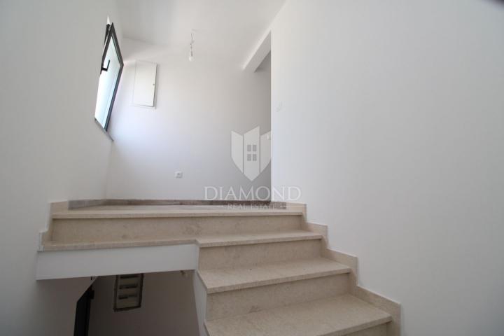 Apartment  Marinići, Viškovo, 131m2