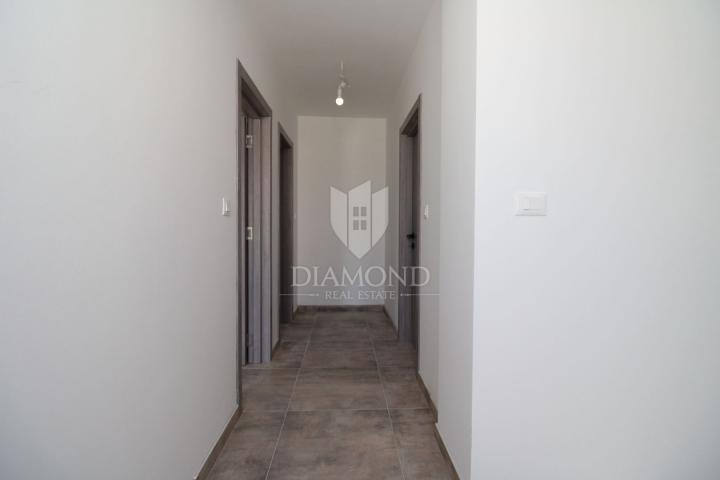 Apartment  Marinići, Viškovo, 131m2