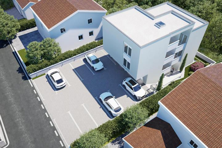 Zadar, Borik, dvosoban stan u prizemlju s vrtom na izvrsnoj lokaciji, NKP 63, 01 m2