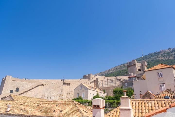 Dubrovnik, Stari Grad, dvoetažni stan s terasom