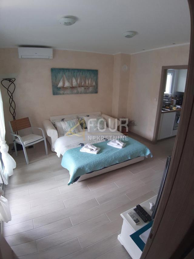 Crikvenica, Jadranovo, 38. 57m2, 1s+db, balkon