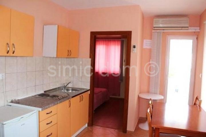 Jednosoban apartman s pogledom, Orebić