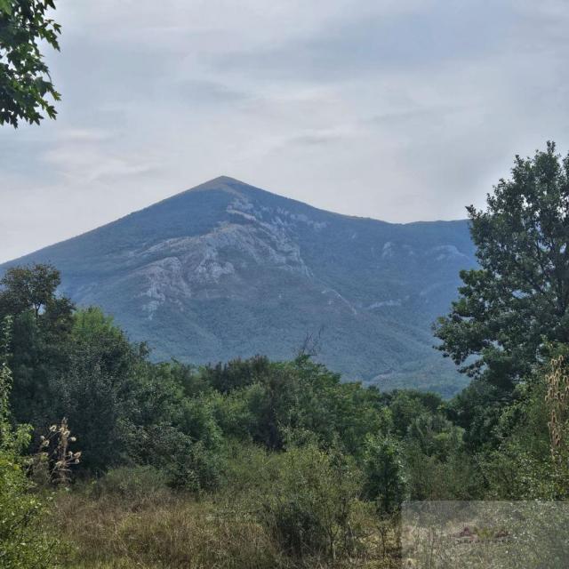 Mirovo- Boljevac  Rtanj kao na dlanu... Zemljiste sa ucrtanim objektom, temelj od kamena povrsine 97