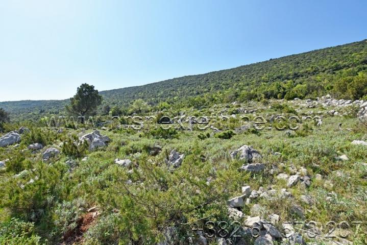 Land with an open view of the sea and the city of Herceg Novi