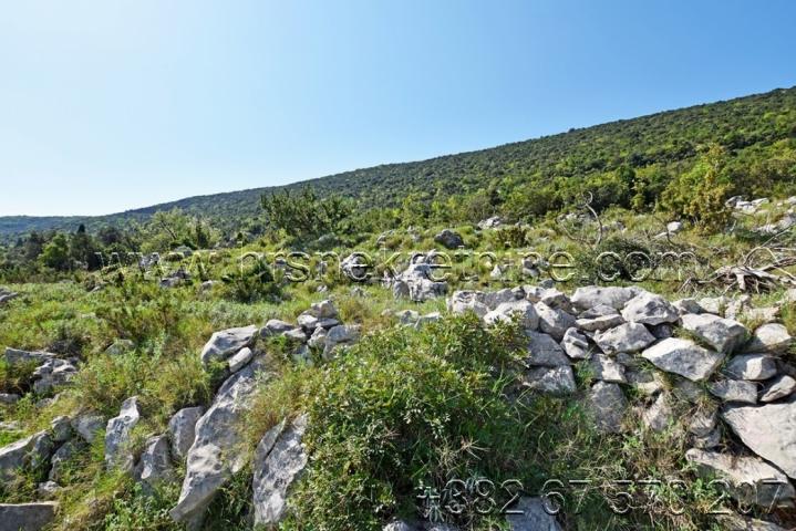 Land with an open view of the sea and the city of Herceg Novi