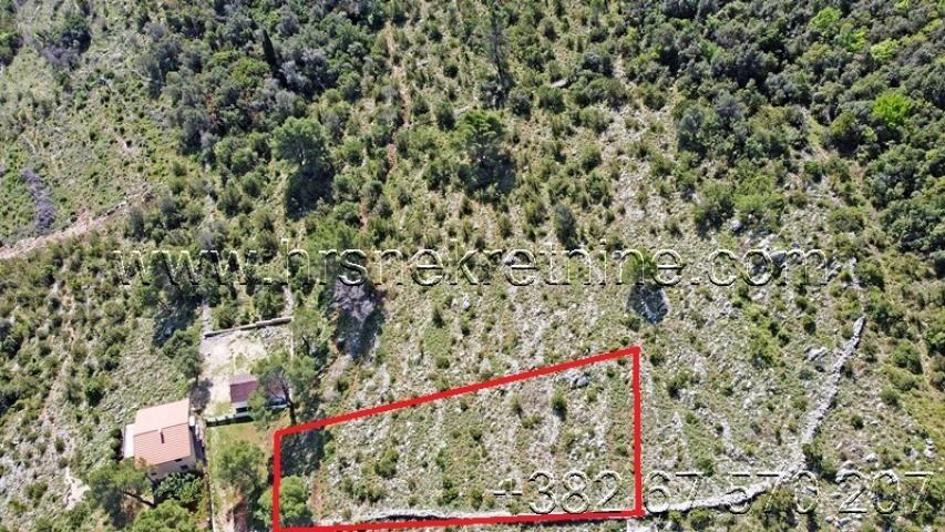 Land with an open view of the sea and the city of Herceg Novi