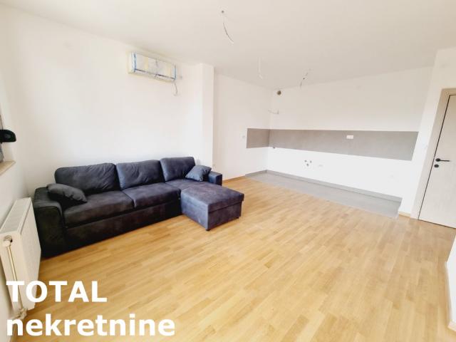 3 Trosoban stan NOVI SAD, 185400€