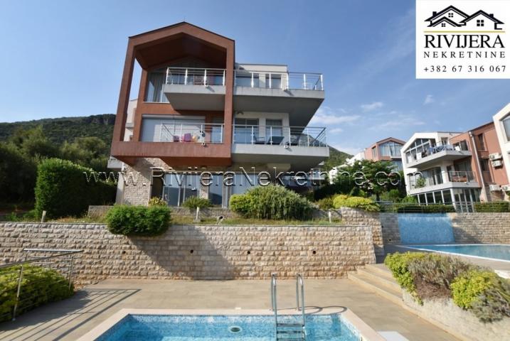 Two-bedroom apartment in the luxury complex Djenovic, Herceg Novi